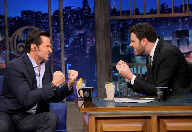 Hugh Jackman e Danilo Gentili durante o The Noite.