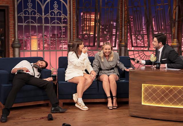 Tata Estaniecki, Bruna Unzueta e Danilo Gentili durante o The Noite. durante o The Noite.