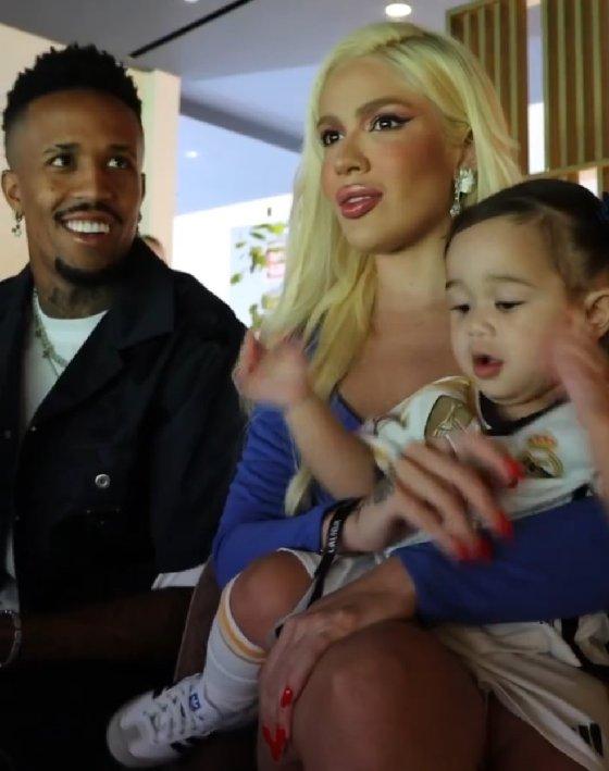 Eder Militão, Karoline Lima e a filha Cecilia