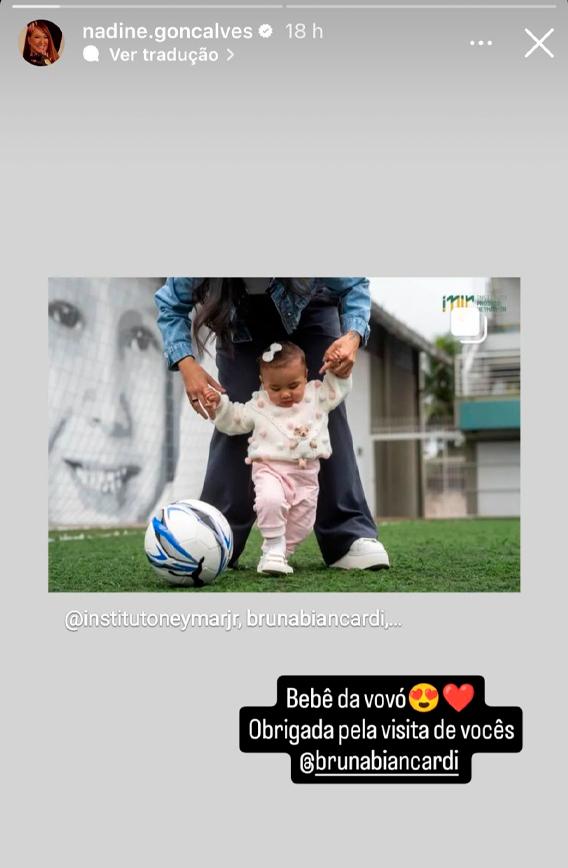 print dos stories de nadine onde ela resposta uma foto de Bruna no instituto e agradece a presença da neta no projeto