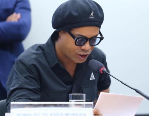 Ronaldinho é inocentado em caso do golpe das Criptmoedas