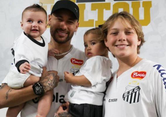 Helena, Neymar, Mavie e Luca
