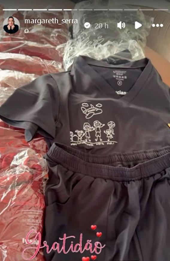 print dos stories de margareth onde ela mostra os uniformes