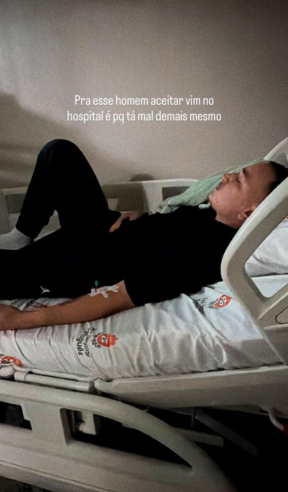 print dos stories de ary mirelle mostrando joão no hospital