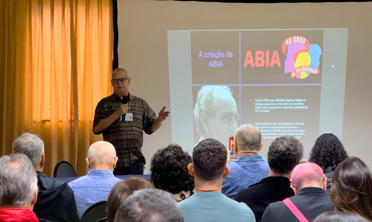 Abia completa 40 anos